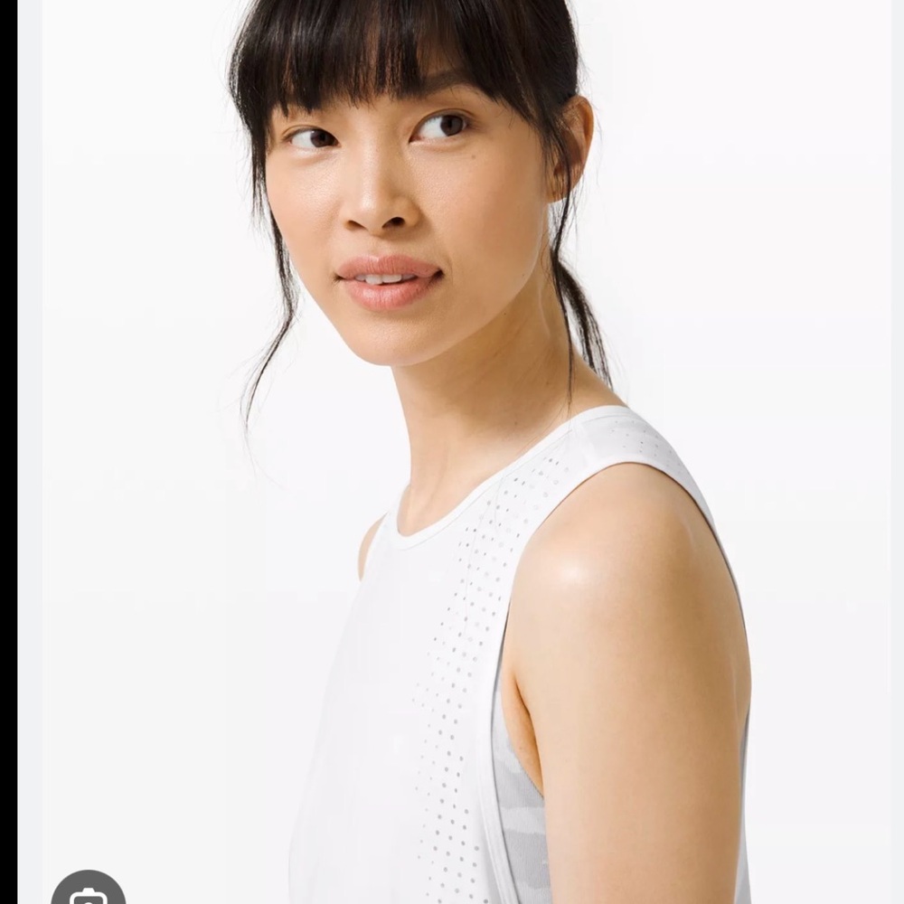 AURUM Activewear Elegant White Tank Top with Studded Accents
